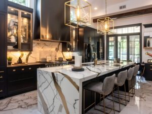 Jakie lampy wiszące najlepiej sprawdzą się w kuchniach z elementami mosiądzu i marmuru