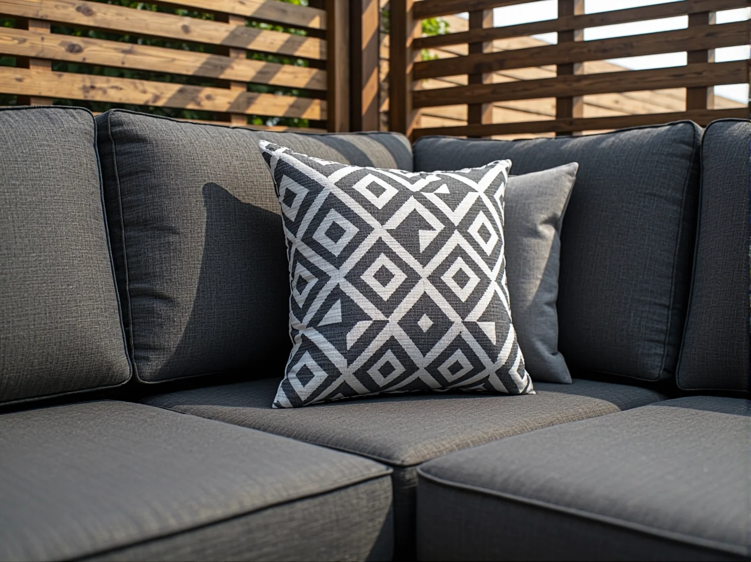 Poradnik: Jak dopasować meble ogrodowe do przestrzeni na dachach? - ilustracja 4